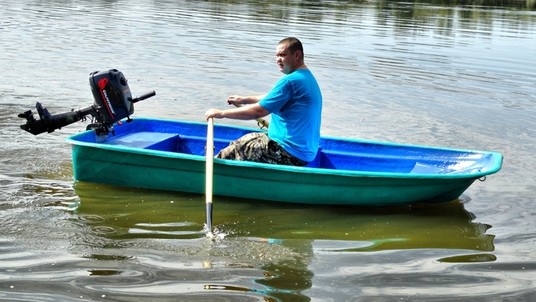 Wyatboat Start (trimaran)