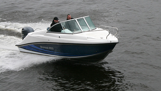 Astron Marin Corvette 580