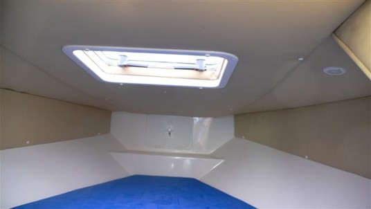 Astron Marin Corvette 750 (Full Option)