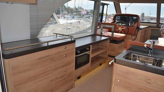 Boarnstream 1360 Elegance Sedan