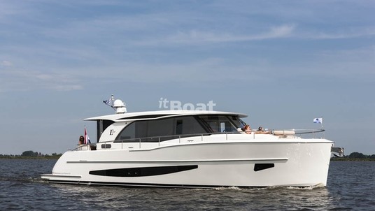 Boarnstream 1500 Elegance Center Sleeper