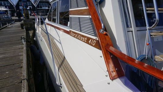 Nord west 410 flybridge