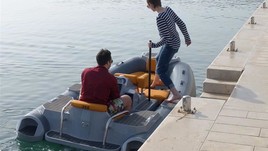 Agilis jet tender 355