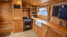 Wide beam 50ft with london mooring