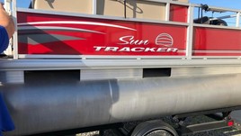 Sun tracker bass buggy 18