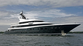 Lurssen Phoenix 2