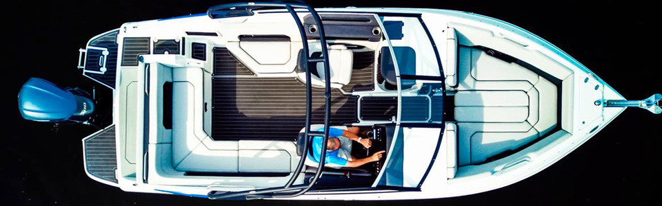 Rinker Q5 OB Вид Сверху