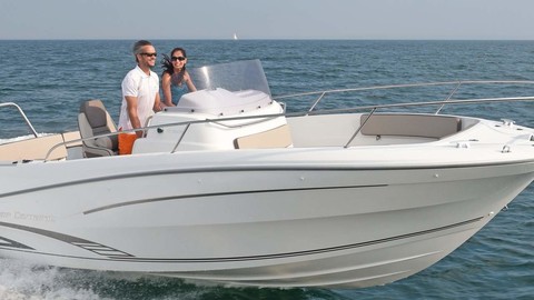 Jeanneau Cap Camarat 7.5 CC