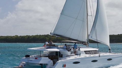 Fountaine Pajot Sanya 57