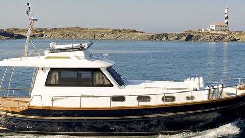 Menorquin Yacht 120