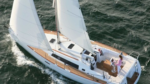 Beneteau 37