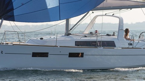 Beneteau Oceanis 35