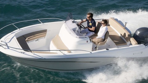 Jeanneau Cap Camarat 6.5 CC