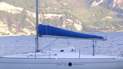 Beneteau First 211
