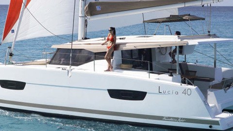 Fountaine Pajot Lucia 40 Maestro