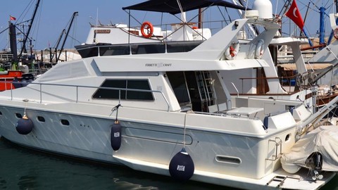 Ferretti 52