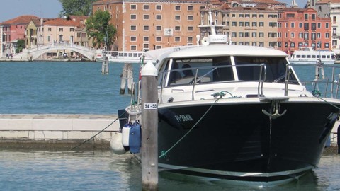 SAS Adriana 44