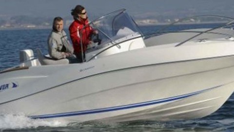 Quicksilver 635 Commander