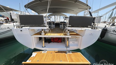 Hanse 548