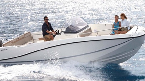 Quicksilver Activ 755 Open