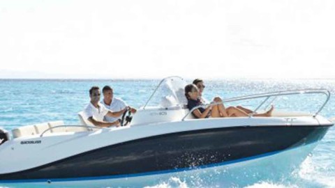 Quicksilver Activ 605 Sundeck