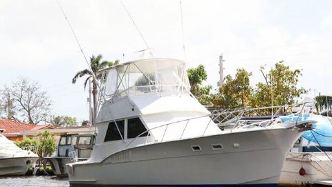 Hatteras 77 Convertible