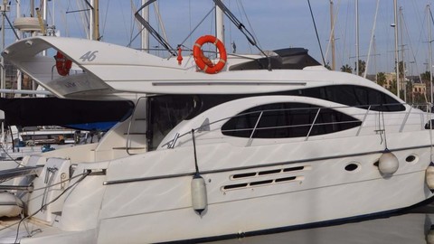 Azimut 46