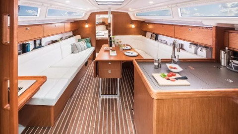 Bavaria CRUISER 34