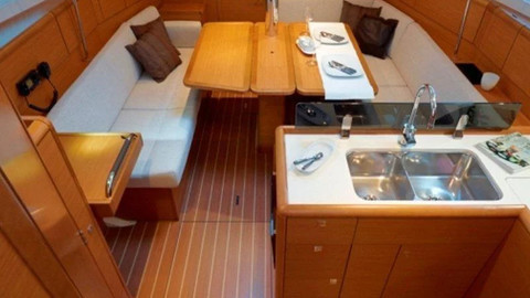 Jeanneau Sun Odyssey 389