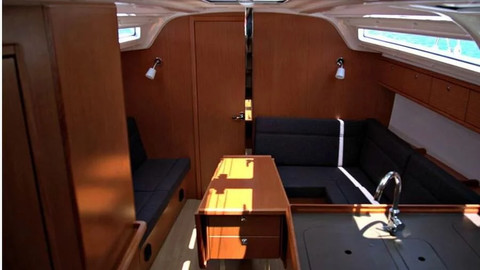 Bavaria 37 Cruiser