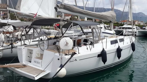 Hanse 415