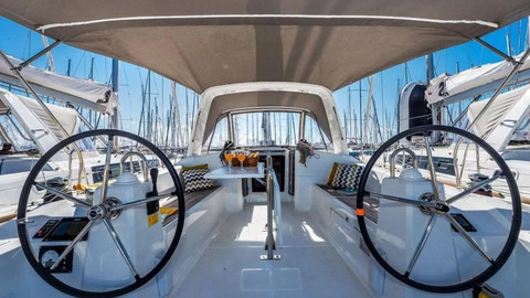 Beneteau Oceanis 38.1