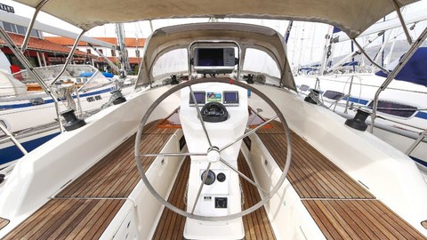Bavaria Cruiser 36
