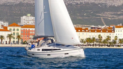 Bavaria 37 Cruiser