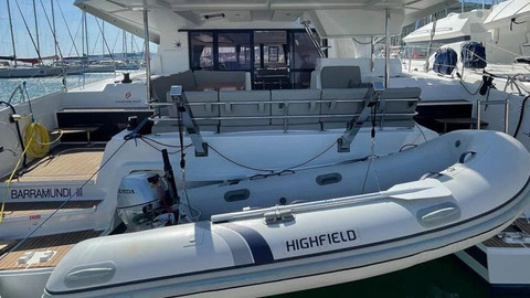 Fountaine Pajot Astrea 42