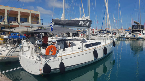 Beneteau Oceanis 38.1
