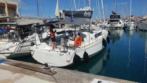 Beneteau Oceanis 38.1