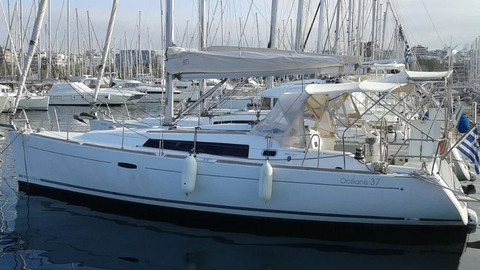 Beneteau Oceanis 37