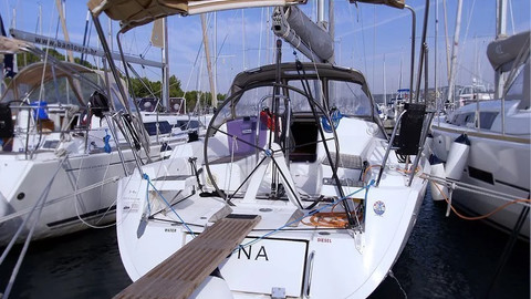 Dufour 34 Performance