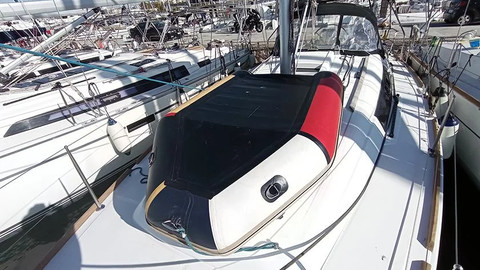 Beneteau Oceanis 37