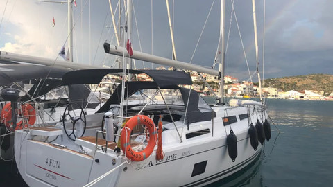 Hanse 418