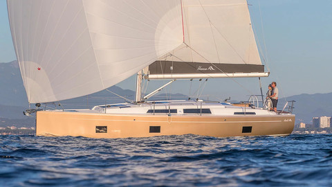 Hanse 418