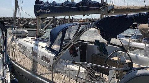 Dufour 425