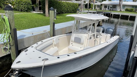 Cobia 217 center console