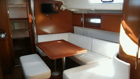 Oceanis 40