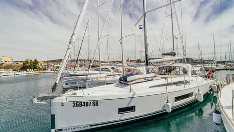 Beneteau Oceanis 46.1