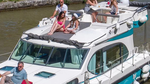 Cantieri estensi goldstar 560 c fly