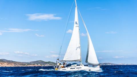 Hanse 418