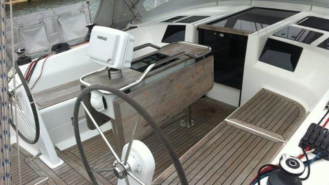 Hanse 385