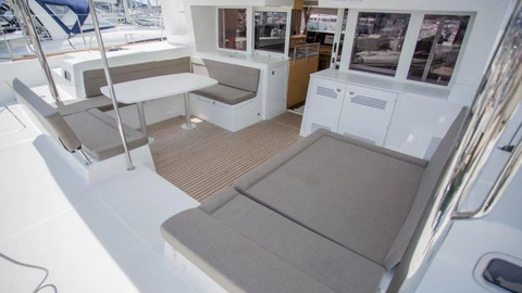 Lagoon 450 F